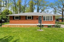85 RIVERVIEW Avenue  Lasalle, ON N9J 1Z9
