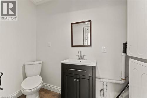 85 Riverview Avenue, Lasalle, ON - Indoor Photo Showing Bathroom