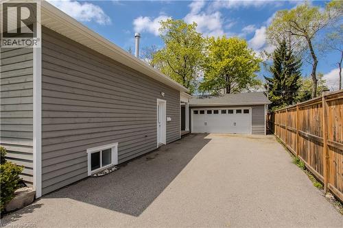 5411 Cornwall Crescent, Burlington, ON - Outdoor With Exterior