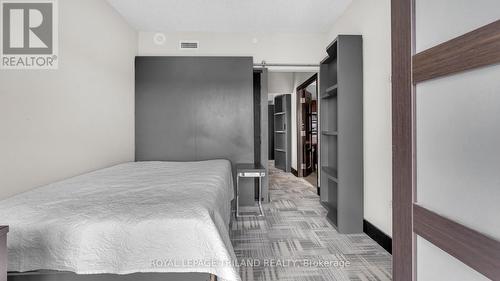 901 - 1235 Richmond Street, London East (East B), ON - Indoor Photo Showing Bedroom