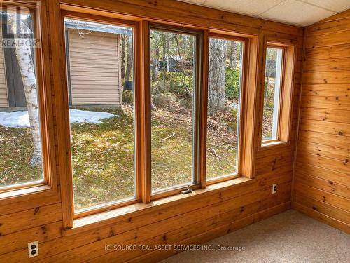 369 Loon Lake Road, Kearney, ON - Indoor Photo Showing Other Room