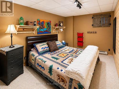 369 Loon Lake Road, Kearney, ON - Indoor Photo Showing Bedroom