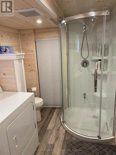 369 Loon Lake Road, Kearney, ON - Indoor Photo Showing Bathroom