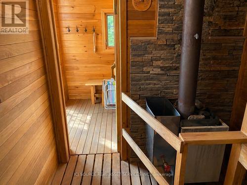 369 Loon Lake Road, Kearney, ON - Indoor Photo Showing Other Room