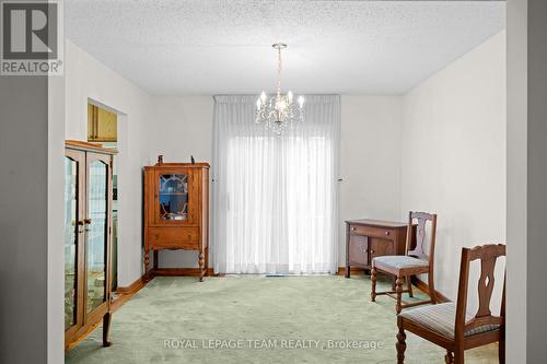 7 Centrepark Drive, Ottawa, ON 