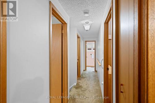 7 Centrepark Drive, Ottawa, ON 
