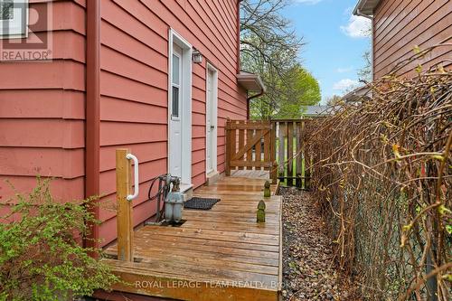 7 Centrepark Drive, Ottawa, ON 