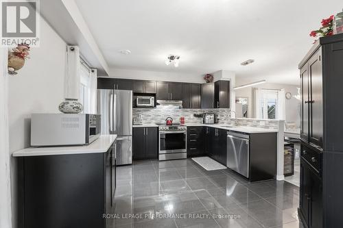 302 Galston Private, Ottawa, ON - Indoor Photo Showing Kitchen With Stainless Steel Kitchen With Upgraded Kitchen