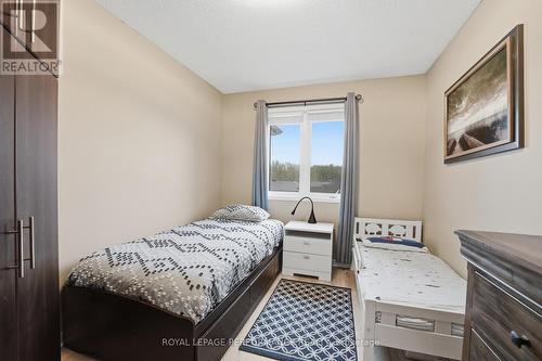 302 Galston Private, Ottawa, ON - Indoor Photo Showing Bedroom