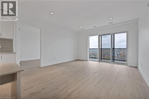 15 Glebe Street Unit# 1904, Cambridge, ON - Indoor Photo Showing Other Room