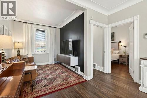 13 Richmond Street, Hamilton, ON - Indoor