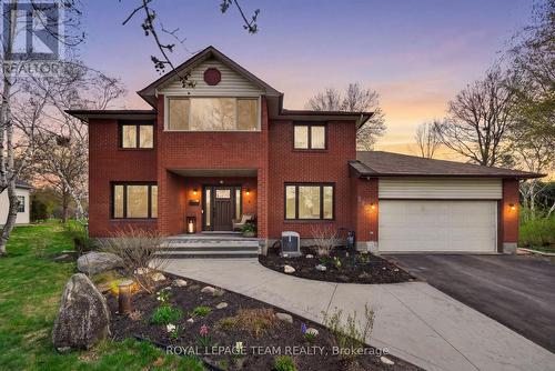 1108 CINDY HILL CRESCENT  Ottawa, ON K4M 1E8