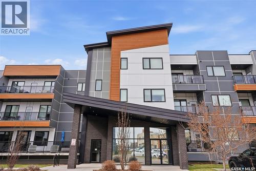 309 105 Willis Crescent, Saskatoon, SK - Outdoor