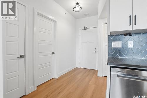 309 105 Willis Crescent, Saskatoon, SK - Indoor