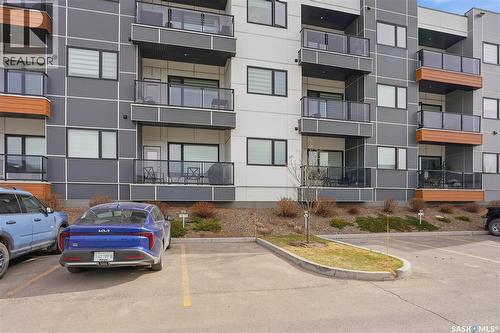 309 105 Willis Crescent, Saskatoon, SK - Outdoor