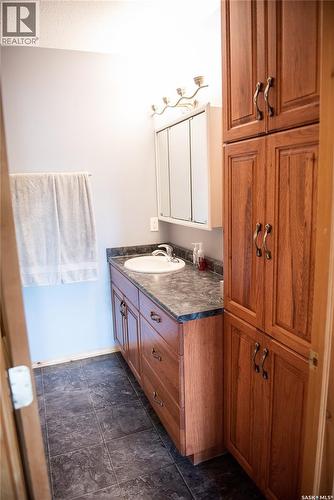 53 Lakeside Drive, Tisdale, SK - Indoor Photo Showing Bathroom