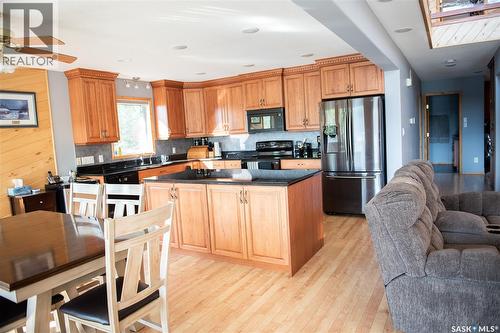 53 Lakeside Drive, Tisdale, SK - Indoor Photo Showing Kitchen