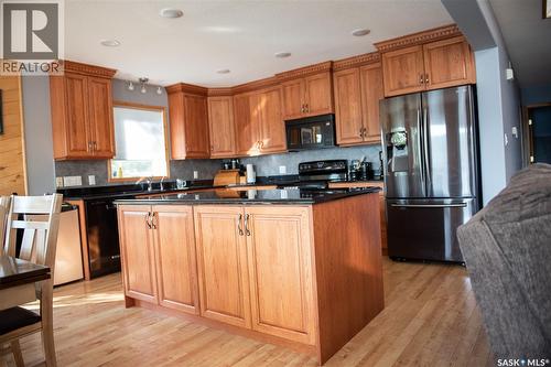 53 Lakeside Drive, Tisdale, SK - Indoor Photo Showing Kitchen