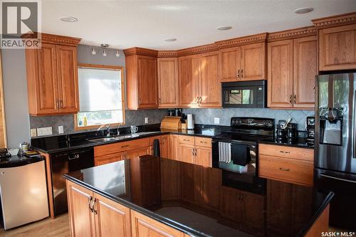 53 Lakeside Drive, Tisdale, SK - Indoor Photo Showing Kitchen