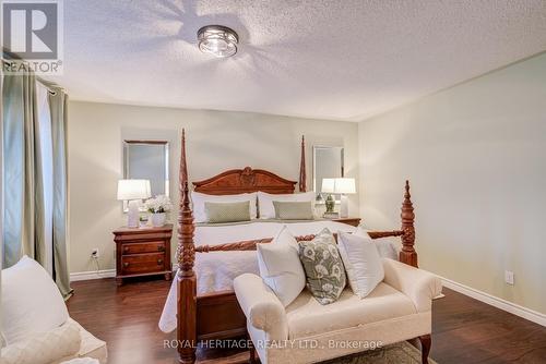 188 Adele Crescent, Oshawa, ON - Indoor Photo Showing Bedroom