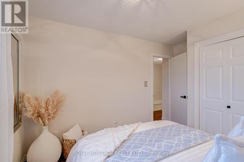 188 Adele Crescent, Oshawa, ON - Indoor Photo Showing Bedroom