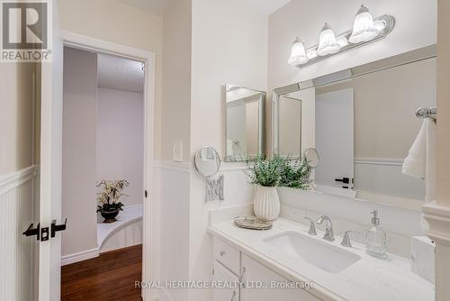 188 Adele Crescent, Oshawa, ON - Indoor Photo Showing Bathroom