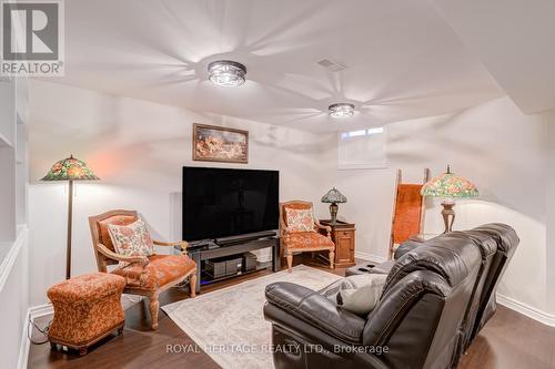 188 Adele Crescent, Oshawa, ON - Indoor Photo Showing Living Room