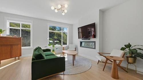 1160 Black Mountain Drive, Kelowna, BC - Indoor With Fireplace