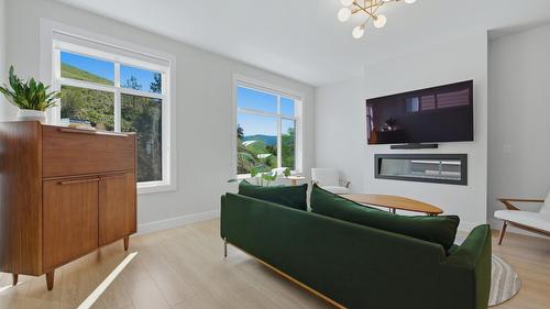 1160 Black Mountain Drive, Kelowna, BC - Indoor