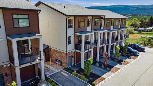 1160 Black Mountain Drive, Kelowna, BC - Outdoor