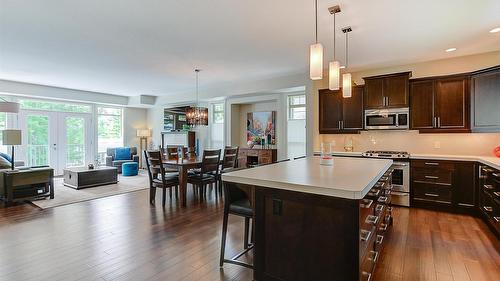 1-1865 Begbie Road, Kelowna, BC - Indoor Photo Showing Kitchen With Upgraded Kitchen