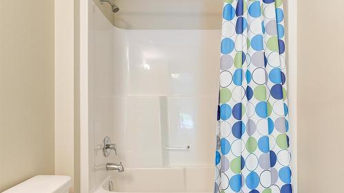 1-1865 Begbie Road, Kelowna, BC - Indoor Photo Showing Bathroom