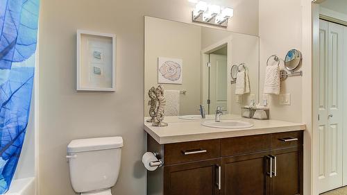 1-1865 Begbie Road, Kelowna, BC - Indoor Photo Showing Bathroom