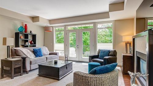 1-1865 Begbie Road, Kelowna, BC - Indoor Photo Showing Living Room