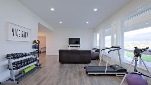 7345 Pointe Sage Drive, Coldstream, BC - Indoor Photo Showing Gym Room