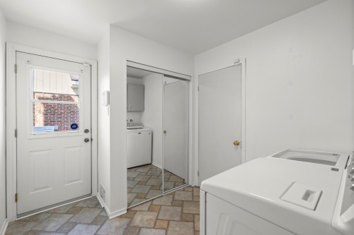 Autre - 65 Rue De Calais, Kirkland, QC - Indoor Photo Showing Other Room