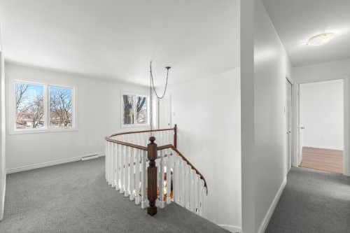Hall d'entrée/Vestibule - 65 Rue De Calais, Kirkland, QC - Indoor Photo Showing Other Room