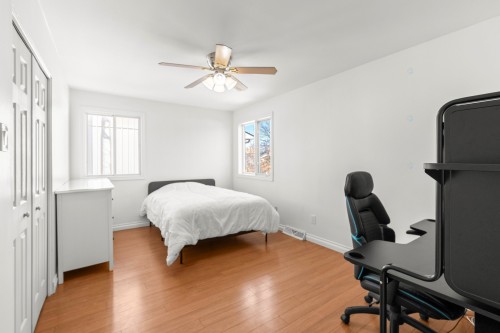 Chambre à coucher - 65 Rue De Calais, Kirkland, QC - Indoor Photo Showing Bedroom