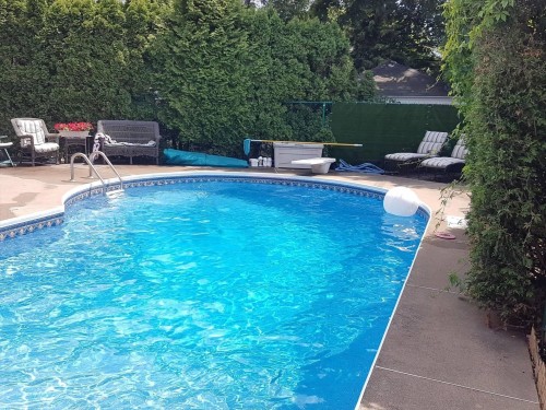 Piscine - 65 Rue De Calais, Kirkland, QC - Outdoor With In Ground Pool With Backyard