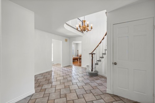 Autre - 65 Rue De Calais, Kirkland, QC - Indoor Photo Showing Other Room
