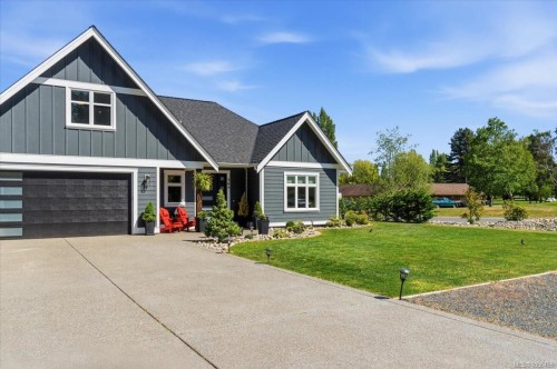 389 Whitmee Rd, Qualicum Beach, BC 