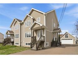 33 Aspenrose CRT Moncton, NB E1G 0G6