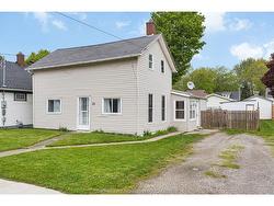 39 MCGEORGE Street Blenheim, ON N0P 1A0