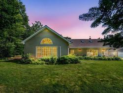 6 Spruce Lane  Boutiliers Point, NS B3Z 4G8