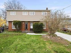48 Armbro Lane Dartmouth, NS B2V 1N8