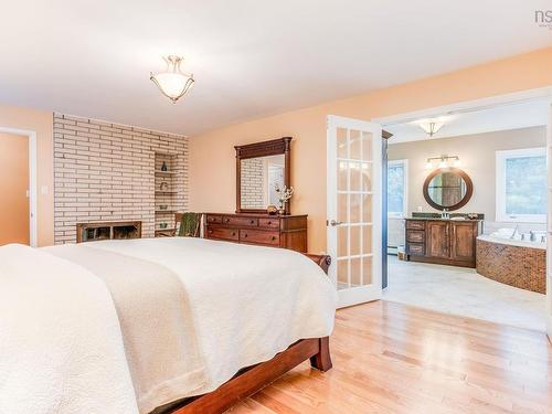 69 Bayview Road, Clayton Park, NS - Indoor Photo Showing Bedroom