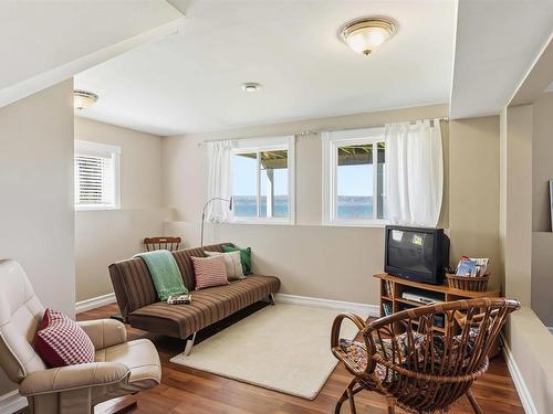 38 Shore Drive, Deep Brook, NS 