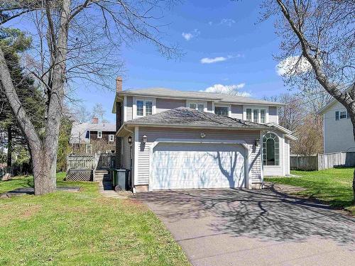16 Lansdowne Avenue, Charlottetown, PE 