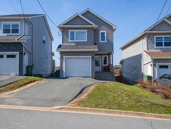 121 Lier Ridge  Spryfield, NS B3P 0E1