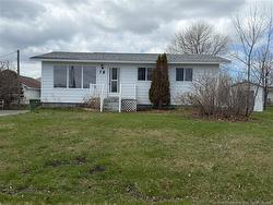 18 Jeux De L’Acadie ST  Lamèque, NB E8T 1M3